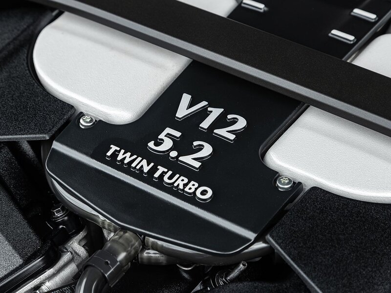 Aston Martin Vantage V12 - Car No.28 Of Only 333 Cars Worldwide - Large 53