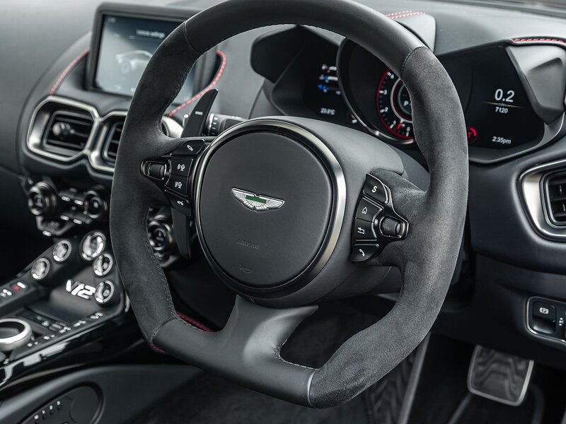 Aston Martin Vantage V12 - Car No.28 Of Only 333 Cars Worldwide - Large 59