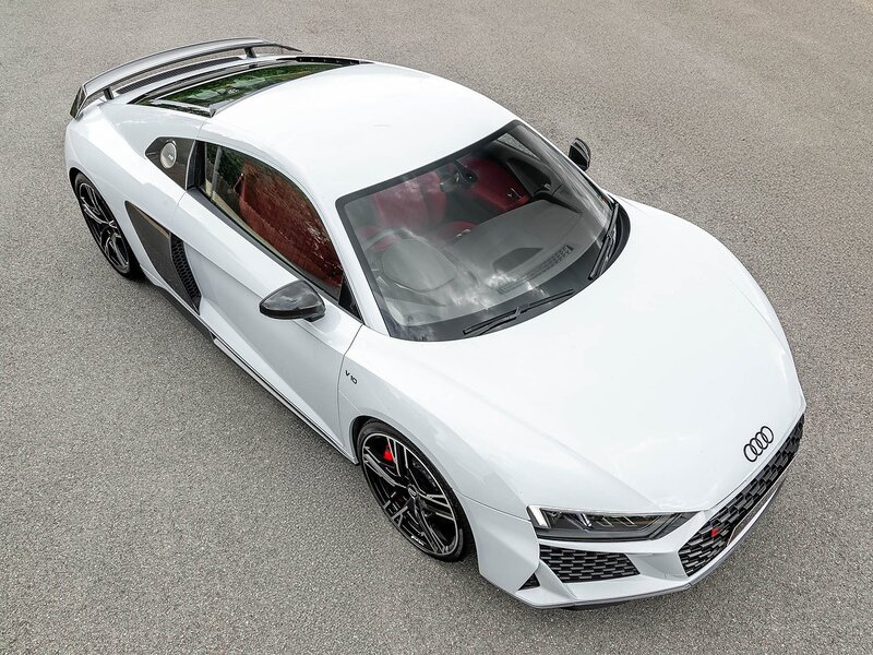 Audi R8 V10  Performance Carbon Black Edition
R8 V10  Performance Carbon Black Edition - Large 3