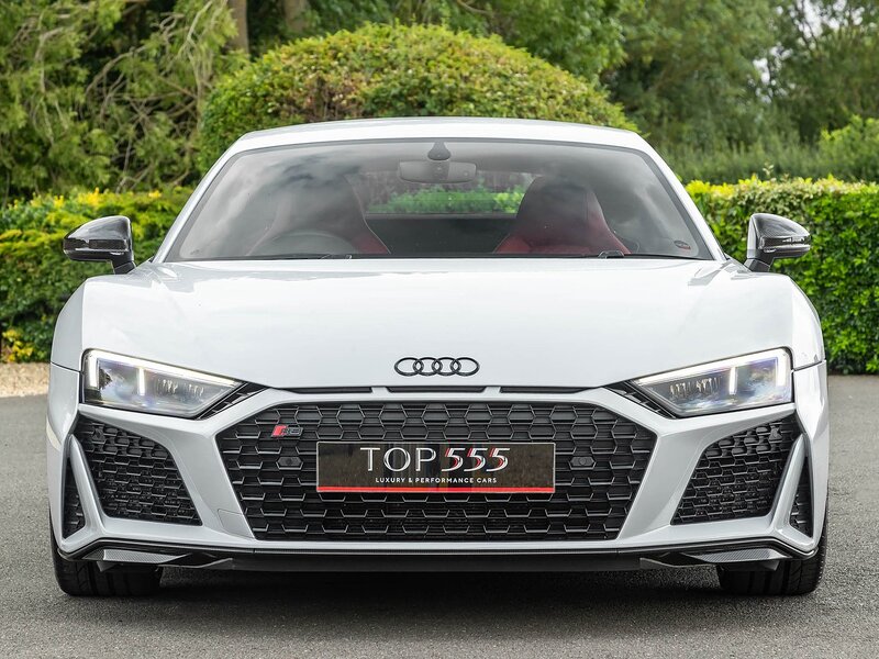 Audi R8 V10  Performance Carbon Black Edition
R8 V10  Performance Carbon Black Edition - Large 4
