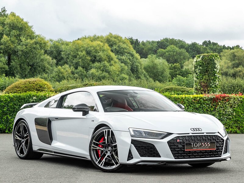 Audi R8 V10  Performance Carbon Black Edition
R8 V10  Performance Carbon Black Edition - Large 5