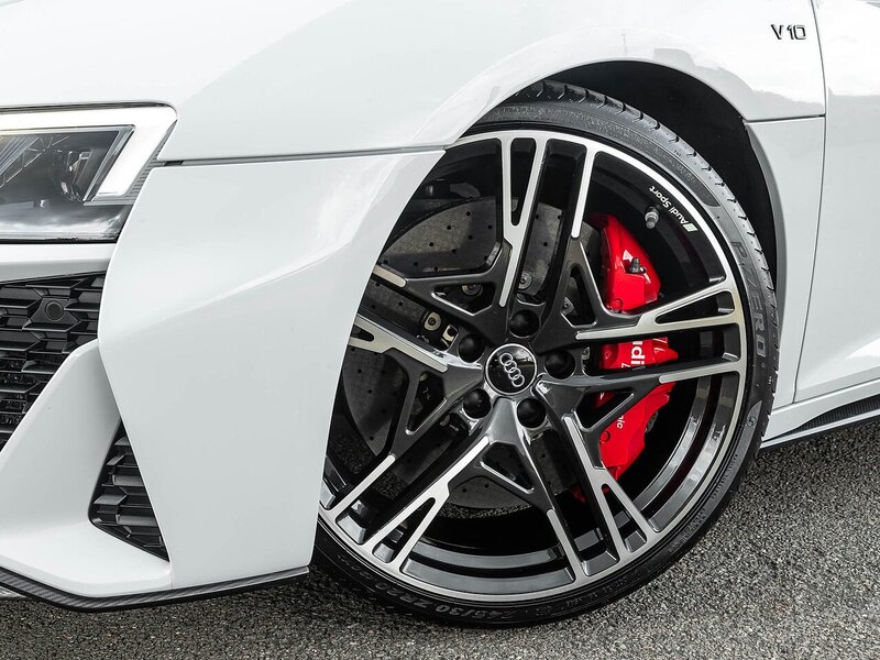Audi R8 V10  Performance Carbon Black Edition
R8 V10  Performance Carbon Black Edition - Large 12