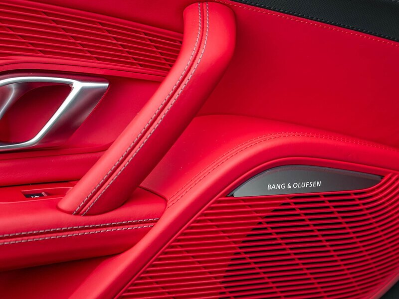 Audi R8 V10  Performance Carbon Black Edition
R8 V10  Performance Carbon Black Edition - Large 44