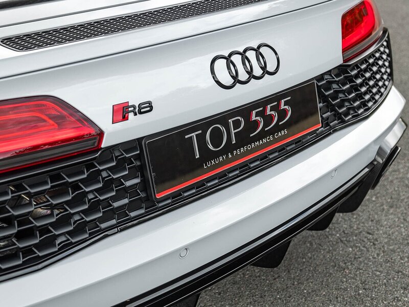 Audi R8 V10  Performance Carbon Black Edition
R8 V10  Performance Carbon Black Edition - Large 35