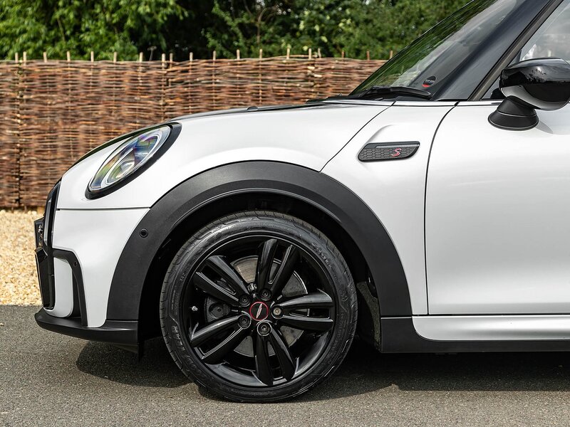 Mini Cooper S Sport Hatchback 2.0 - Large 37