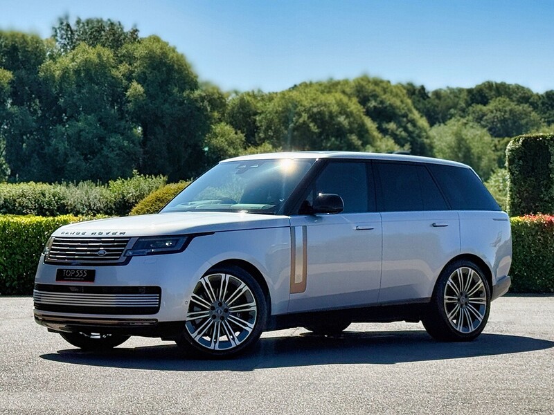 Range Rover SV P615 4.4 V8 - Large 0