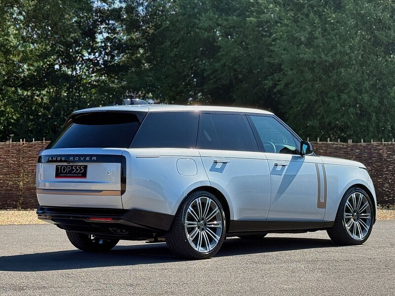Range Rover SV P615 4.4 V8 - Large 11