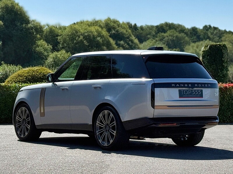 Range Rover SV P615 4.4 V8 - Large 13