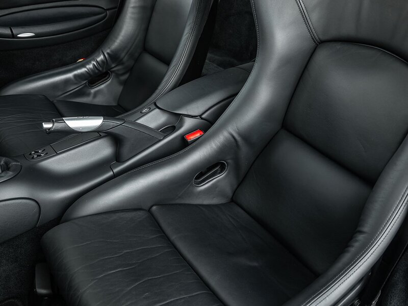 Porsche 911 GT2 - Large 22
