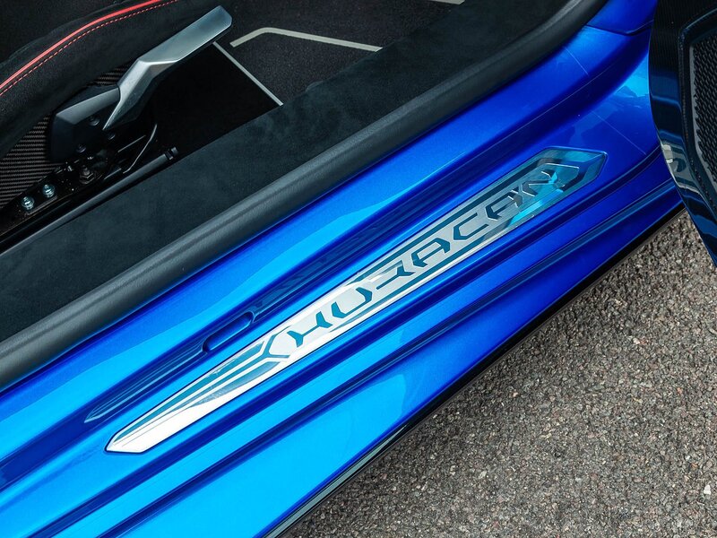Lamborghini Huracan STO - Large 25