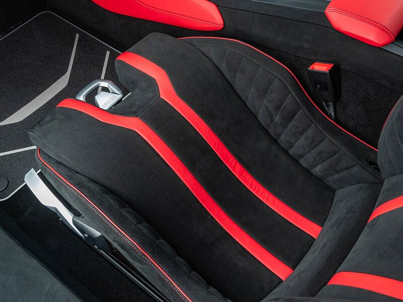 Lamborghini Huracan STO - Large 30