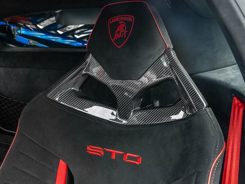 Lamborghini Huracan STO - Large 34