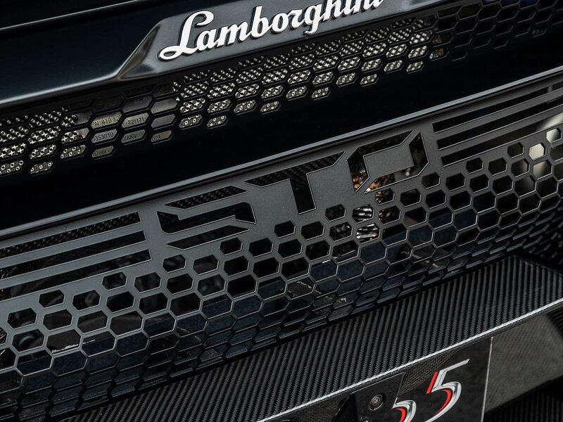 Lamborghini Huracan STO - Large 44