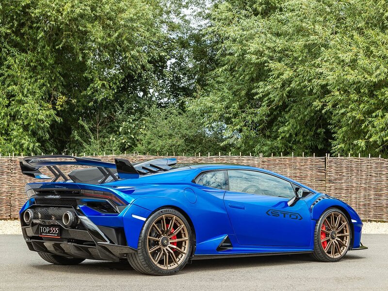 Lamborghini Huracan STO - Large 65