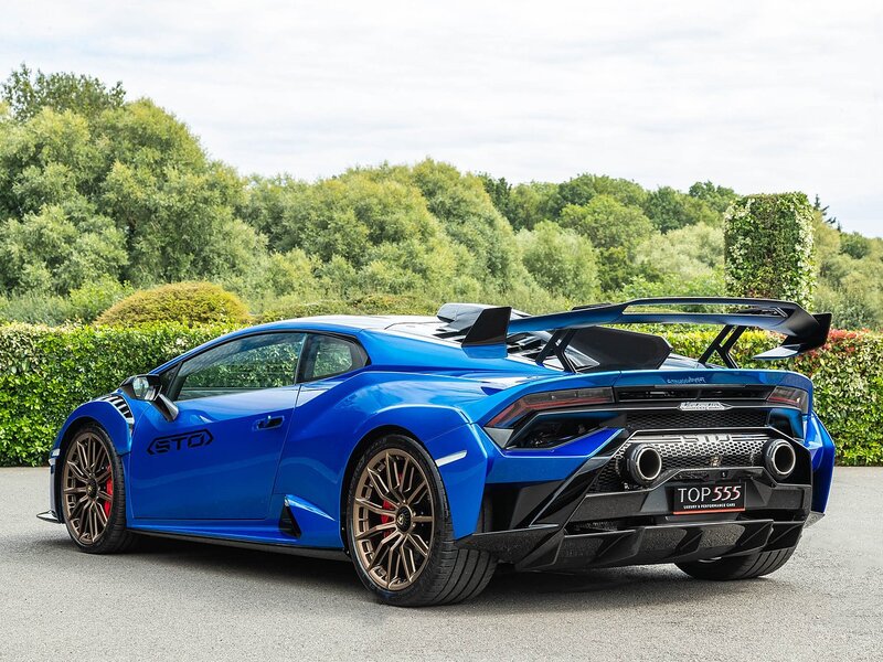 Lamborghini Huracan STO - Large 68