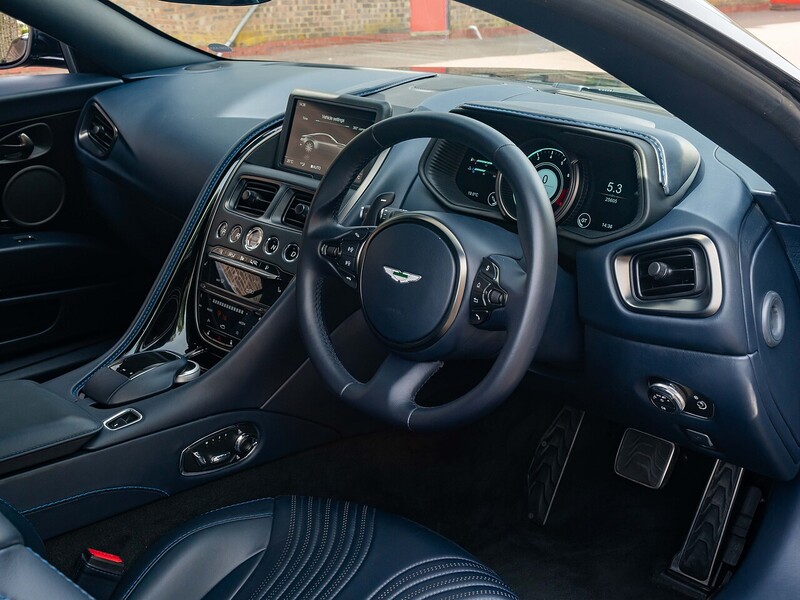 Aston Martin DB11 V8 Coupe - Large 1