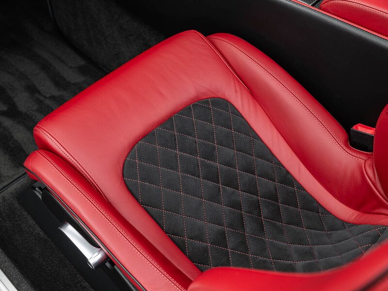 Bentley Continental GTC Supersports - Large 31