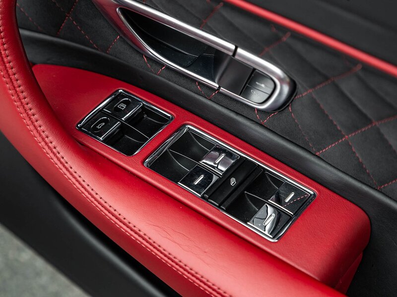 Bentley Continental GTC Supersports - Large 53