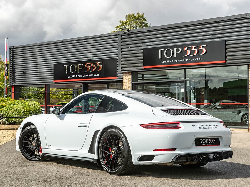 Porsche 911 Carrera GTS 3.0 PDK (991.2) - Large 11