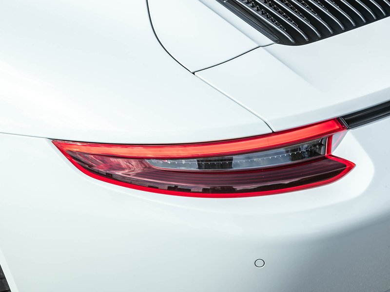Porsche 911 Carrera GTS 3.0 PDK (991.2) - Large 26