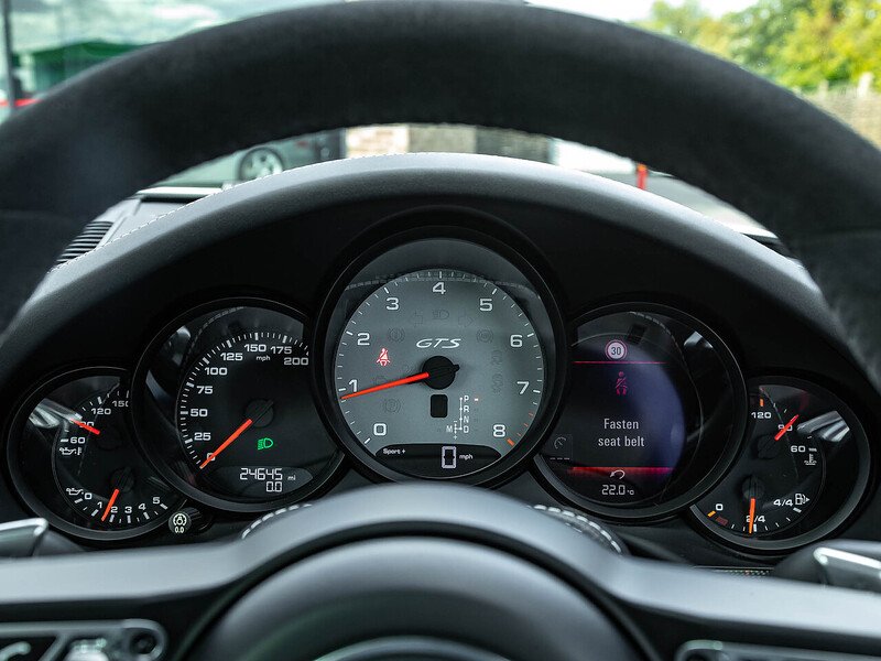 Porsche 911 Carrera GTS 3.0 PDK (991.2) - Large 44