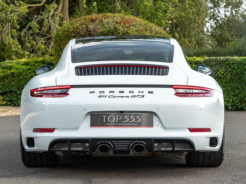 Porsche 911 Carrera GTS 3.0 PDK (991.2) - Large 3