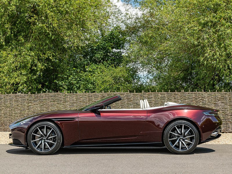 Aston Martin DB11 V8 Volante 4.0 - 2022 Model (528 BHP) - Large 16
