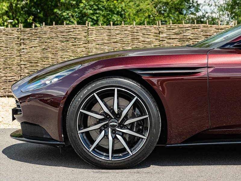 Aston Martin DB11 V8 Volante 4.0 - 2022 Model (528 BHP) - Large 17