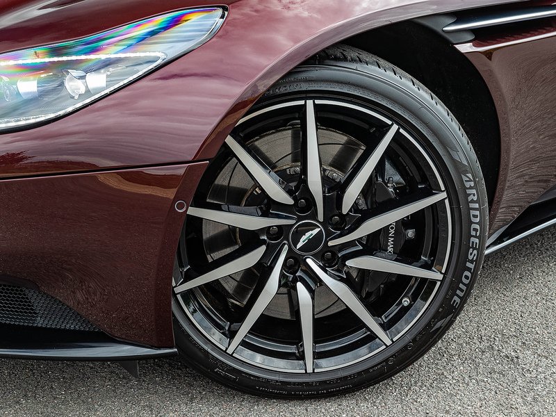 Aston Martin DB11 V8 Volante 4.0 - 2022 Model (528 BHP) - Large 35