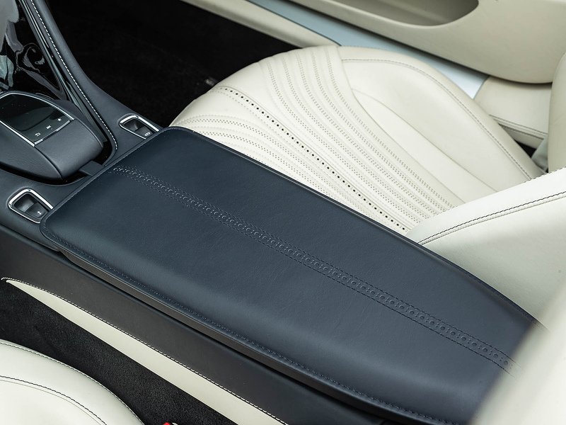Aston Martin DB11 V8 Volante 4.0 - 2022 Model (528 BHP) - Large 44