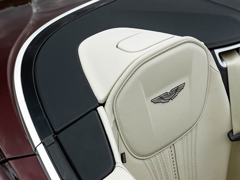 Aston Martin DB11 V8 Volante 4.0 - 2022 Model (528 BHP) - Large 55