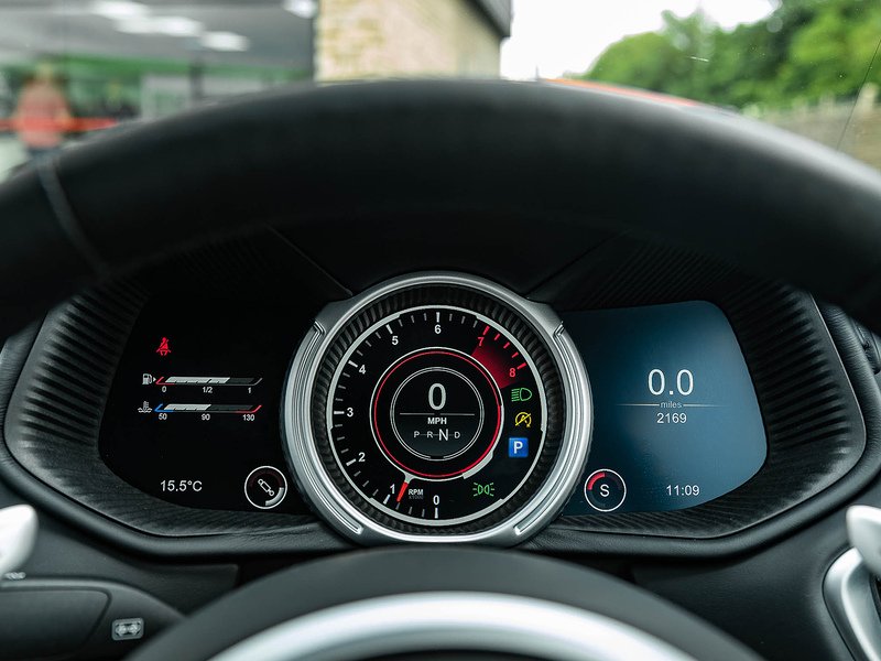 Aston Martin DB11 V8 Volante 4.0 - 2022 Model (528 BHP) - Large 58