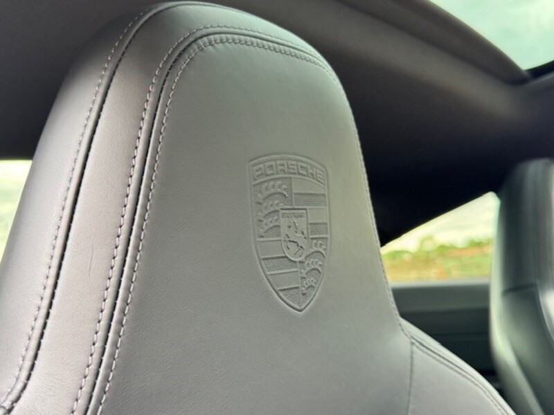 Porsche 911 (992) Carrera S Coupe 3.0 - Large 24