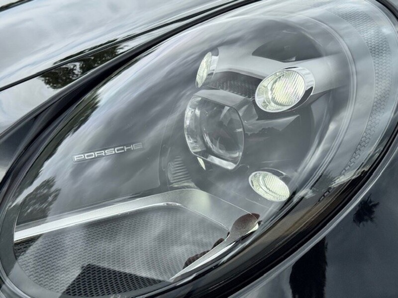 Porsche 911 (992) Carrera S Coupe 3.0 - Large 10