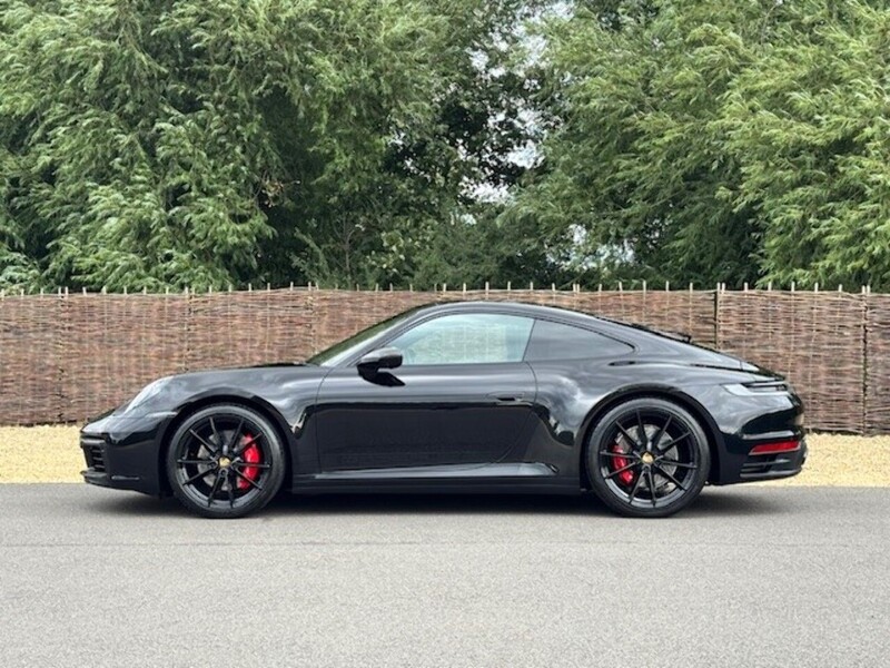 Porsche 911 (992) Carrera S Coupe 3.0 - Large 2