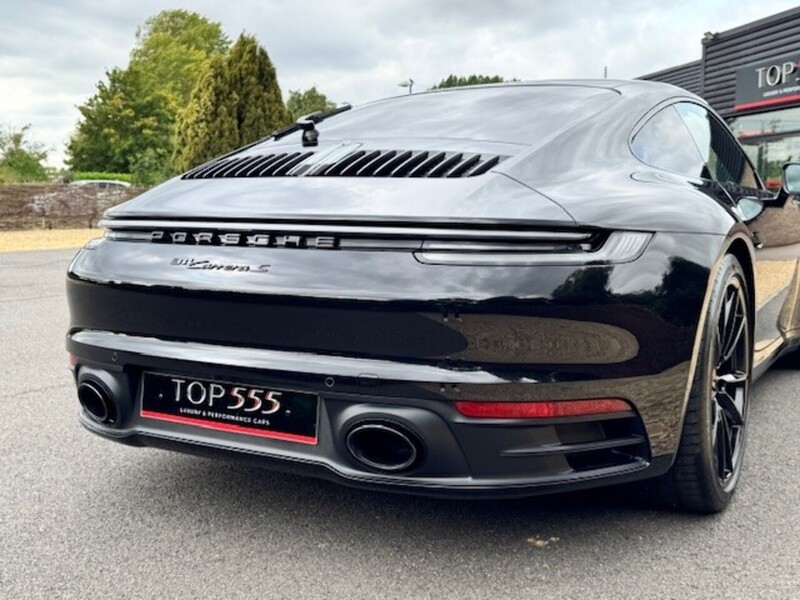 Porsche 911 (992) Carrera S Coupe 3.0 - Large 17