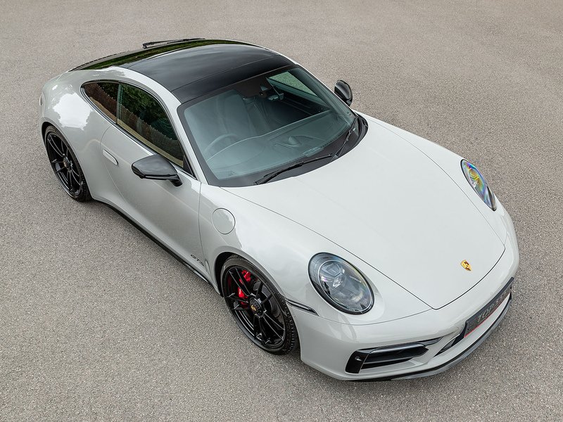Porsche 911 (992.1) Carrera GTS Coupe - Large 3