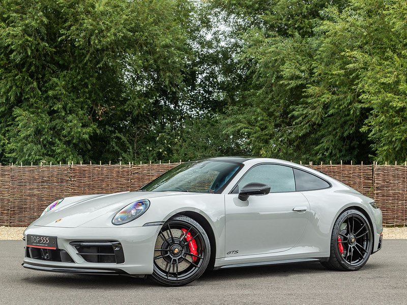 Porsche 911 (992.1) Carrera GTS Coupe - Large 9