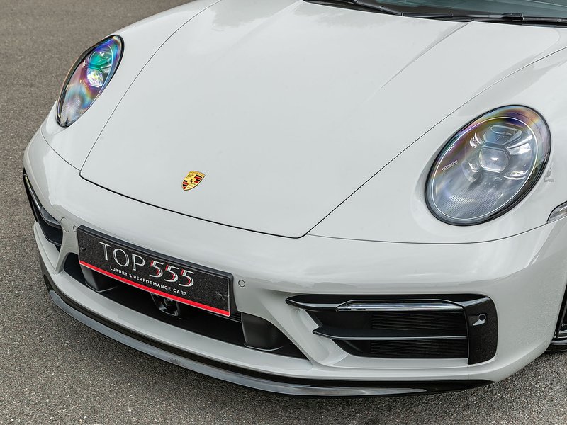 Porsche 911 (992.1) Carrera GTS Coupe - Large 12