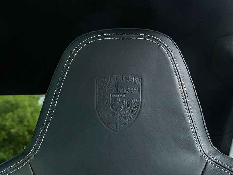 Porsche 911 (992.1) Carrera GTS Coupe - Large 24