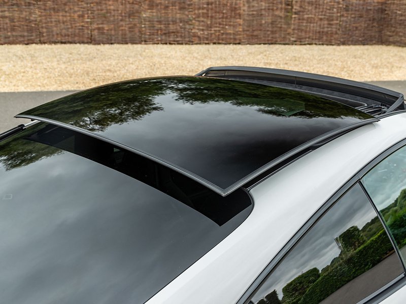 Porsche 911 (992.1) Carrera GTS Coupe - Large 45
