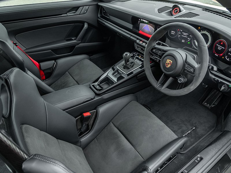 Porsche 911 Carrera T Coupe 3.0 Manual (992.1) - Large 1