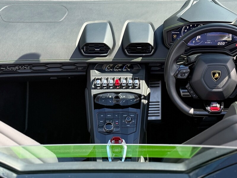 Lamborghini Huracan LP 610-4 Spyder - Large 33