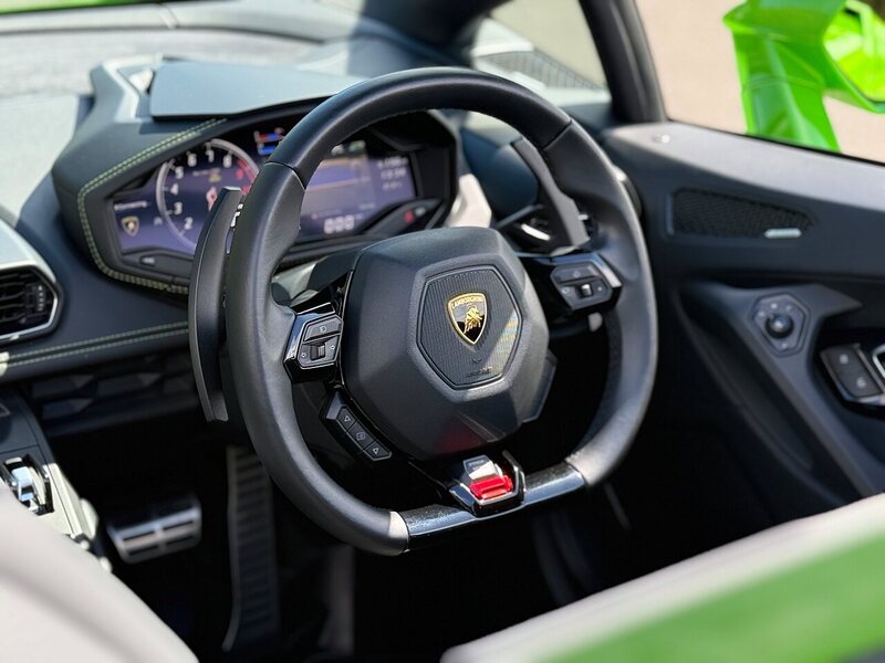 Lamborghini Huracan LP 610-4 Spyder - Large 37