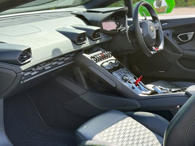 Lamborghini Huracan LP 610-4 Spyder - Large 38