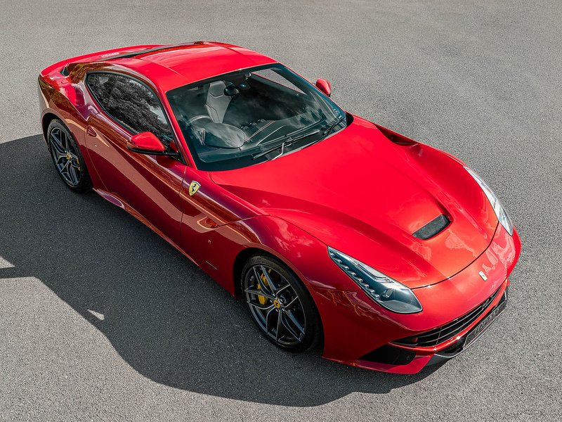 Ferrari F12 Berlinetta - Large 27