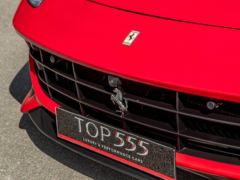Ferrari F12 Berlinetta - Large 18