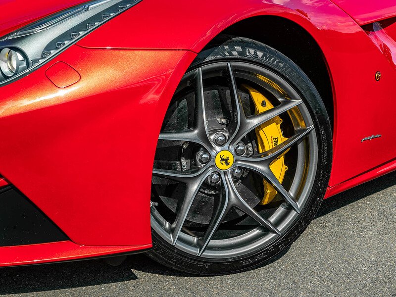 Ferrari F12 Berlinetta - Large 19