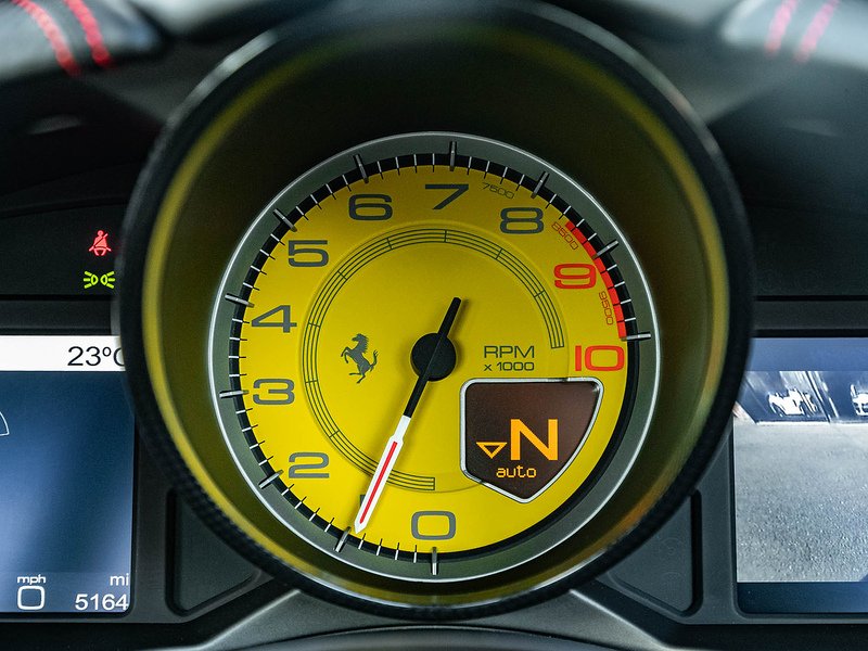 Ferrari F12 Berlinetta - Large 35