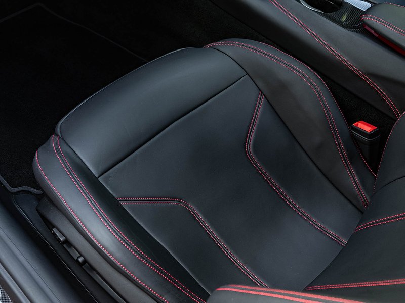 Ferrari F12 Berlinetta - Large 37